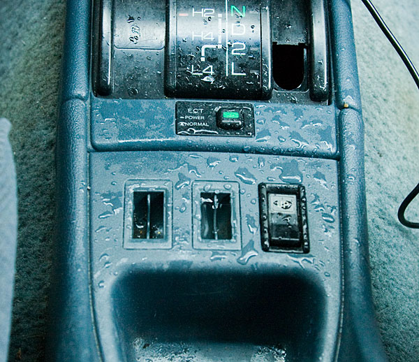 4Runner_windshield_leak_002.jpg